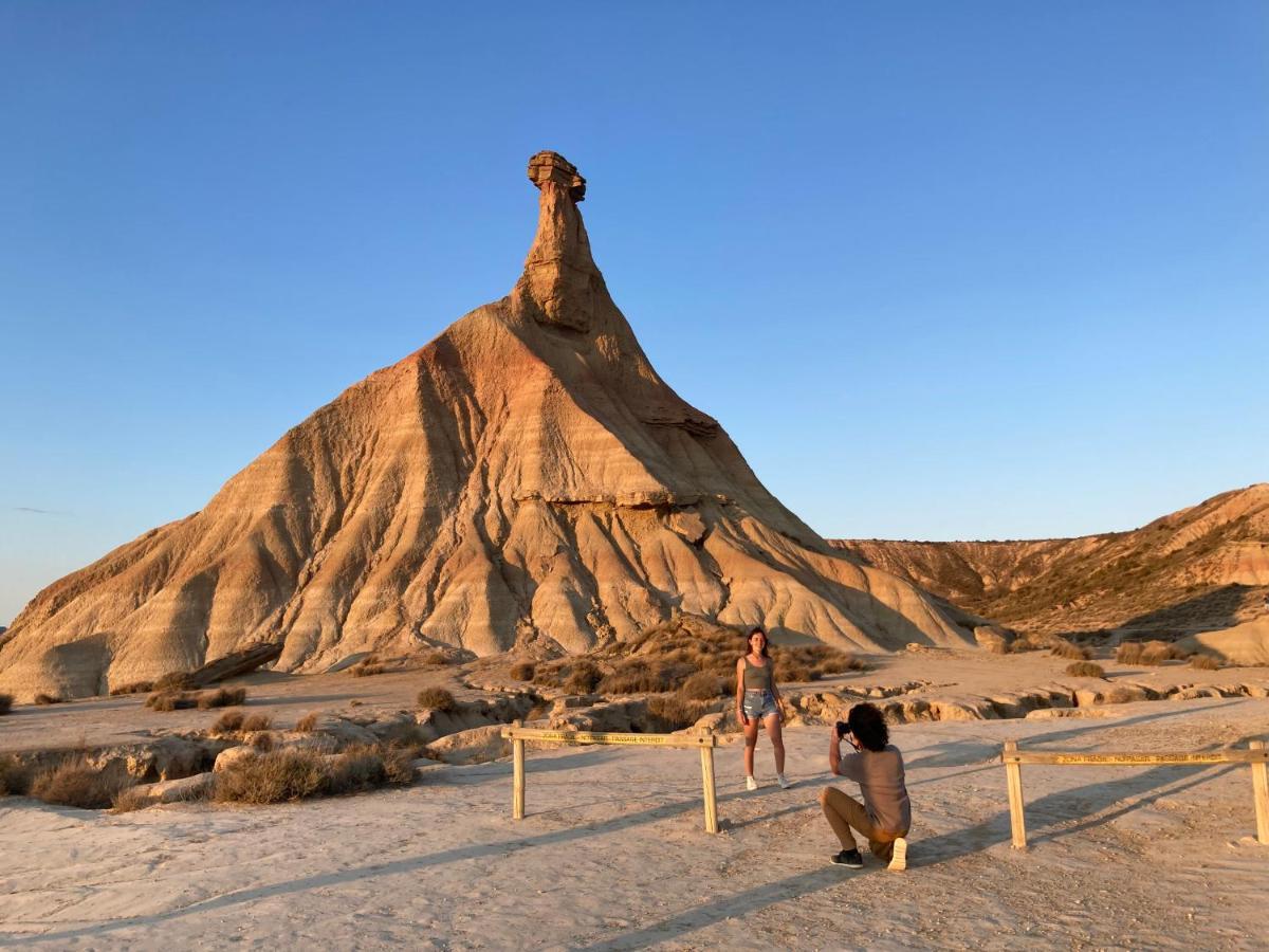 Hostel Bardenas Cabanillas Bagian luar foto