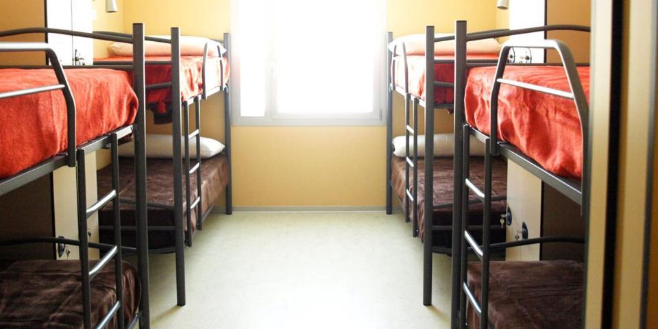 Hostel Bardenas Cabanillas Bagian luar foto
